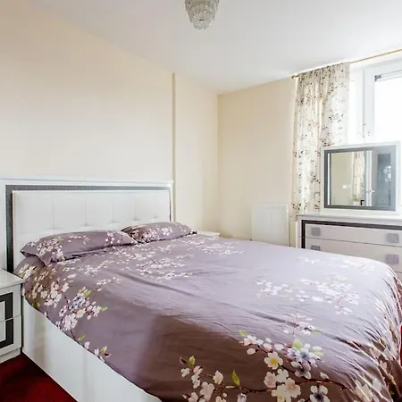 One Bed - 25 Mins From London Bridge Apartment Exterior photo